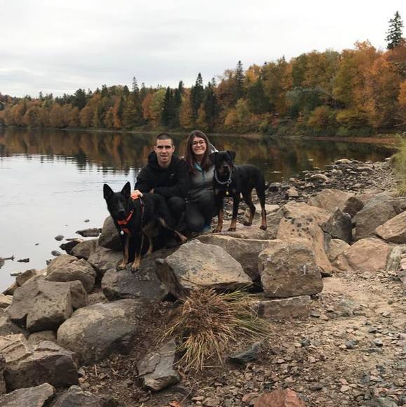 Profile Picture of Ashleigh Basciano (@ashly147) on Poshmark