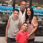 Profile Picture of Desiree Cowhig Caserta (@m0m0f2b0yz) on Instagram