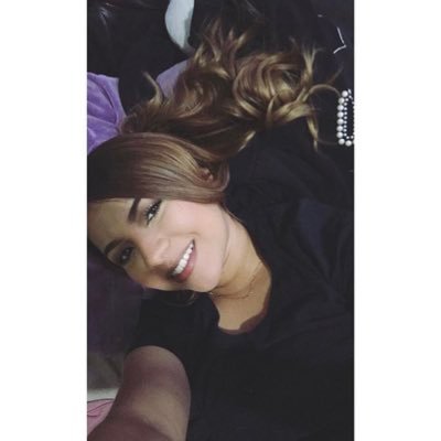 Profile Picture of Daniela Smith (@DanieelaSmith) on Twitter