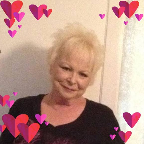 Profile Picture of Sherry Asher (@sherryash29) on Poshmark