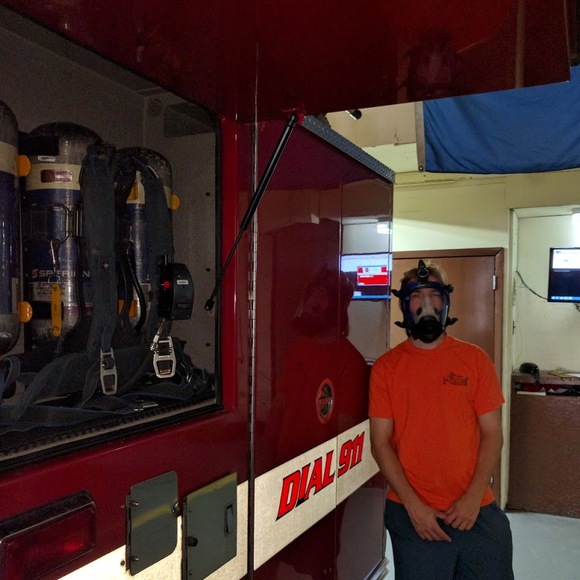 Profile Picture of David Loewen (@davidloewen22) on Poshmark