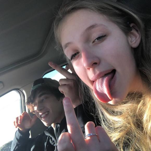 Profile Picture of Shaunna Rustay (@shaunnabean) on Poshmark