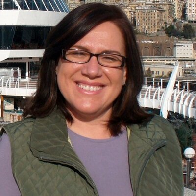 Profile Picture of Kim Floyd (@kim_floyd927) on Twitter