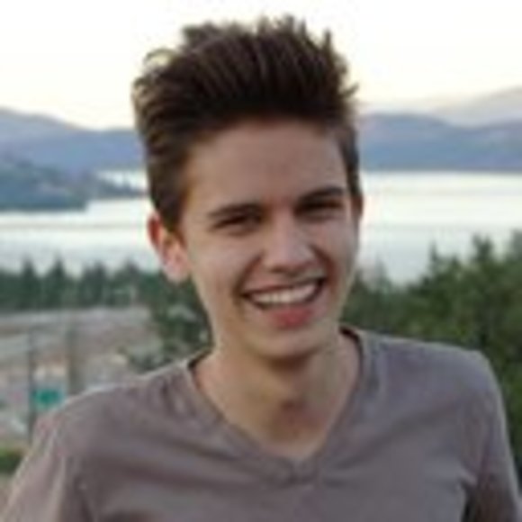 Profile Picture of Marshall Cole (@marshallxcole) on Poshmark