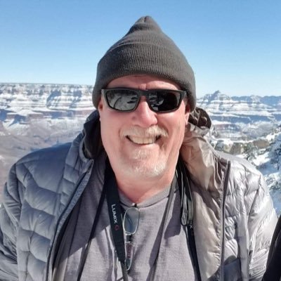 Profile Picture of Eugene Thieszen WX (@WXtremeChaser) on Twitter