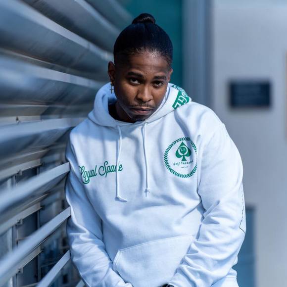 Profile Picture of Timothy Greer (@greertim33) on Poshmark