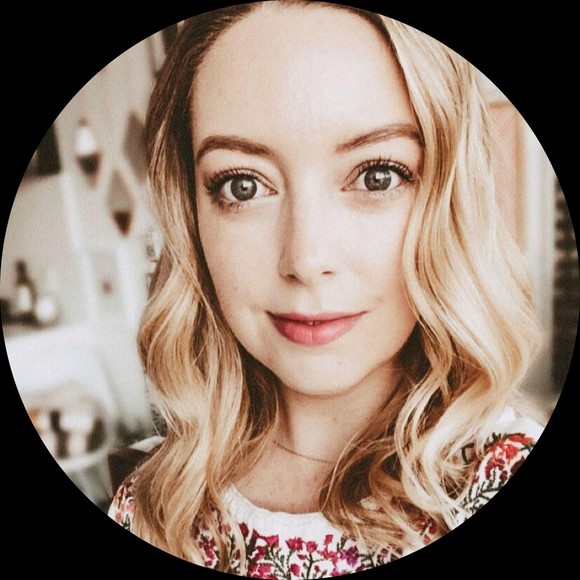 Profile Picture of Lyndsay Tilston (@lyndsaytilston) on Poshmark
