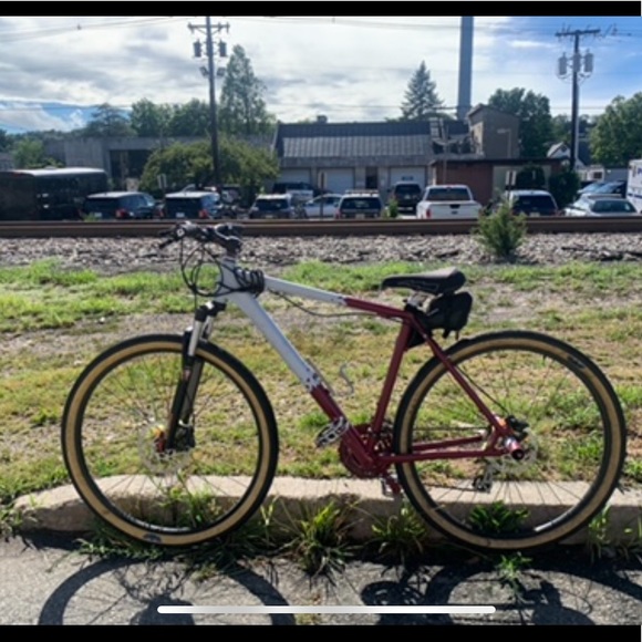 Profile Picture of Fabian Navarro mata (@fabi_tico13) on Poshmark