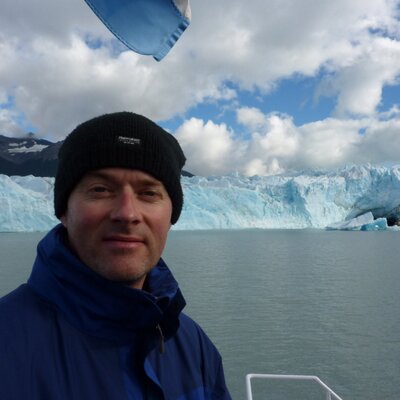 Profile Picture of David Waller (@thedude1964) on Twitter