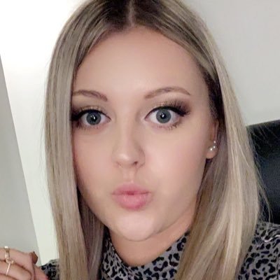 Profile Picture of Alexa Bradley (@alexabradley98) on Twitter