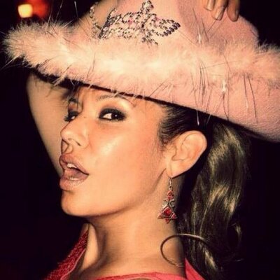 Profile Picture of Elaine Tuttle (@Infernophonic) on Twitter