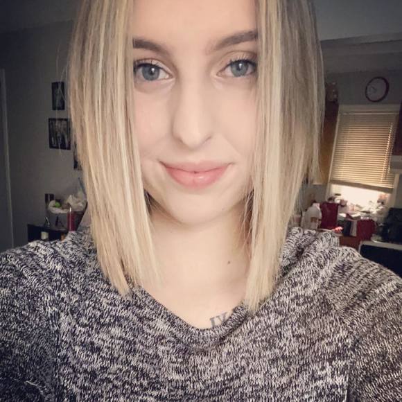 Profile Picture of Alexandria Peltier (@alexxmarie97) on Poshmark