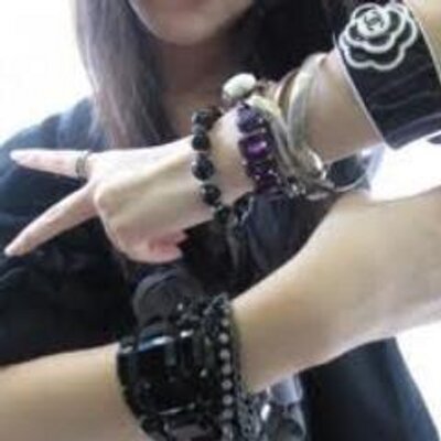 Profile Picture of Zainab Sharif (@zainab_sharif) on Twitter