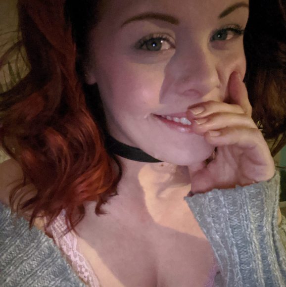 Profile Picture of Amanda Poisson (@mandaroo89) on Poshmark