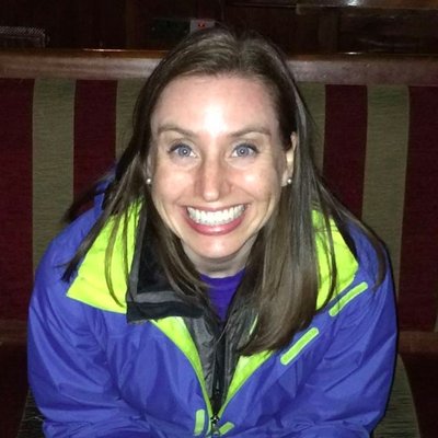 Profile Picture of Emily Donahue (@EmilyDonahue13) on Twitter