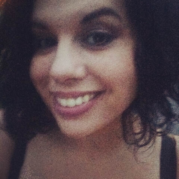 Profile Picture of Crystal Felock (@crystaldfelock) on Poshmark
