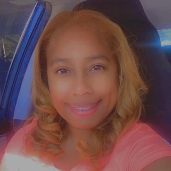 Profile Picture of Marion Lucas (@melucas86) on Poshmark
