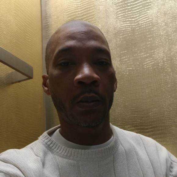 Profile Picture of Paul Pinnock (@paulpinnock) on Poshmark