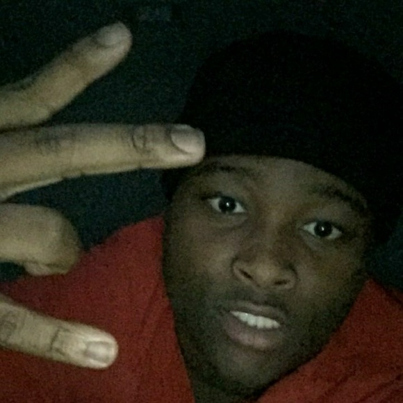Profile Picture of Xavier Stewart (@xae374) on Poshmark