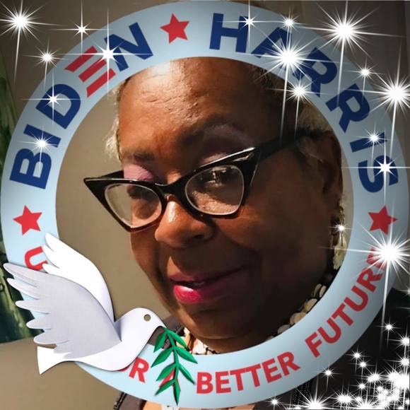 Profile Picture of Wanda Thompson (@foodhawk) on Poshmark