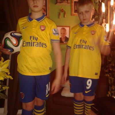 Profile Picture of Debbie Mckenna (@debbiemckenna78) on Twitter