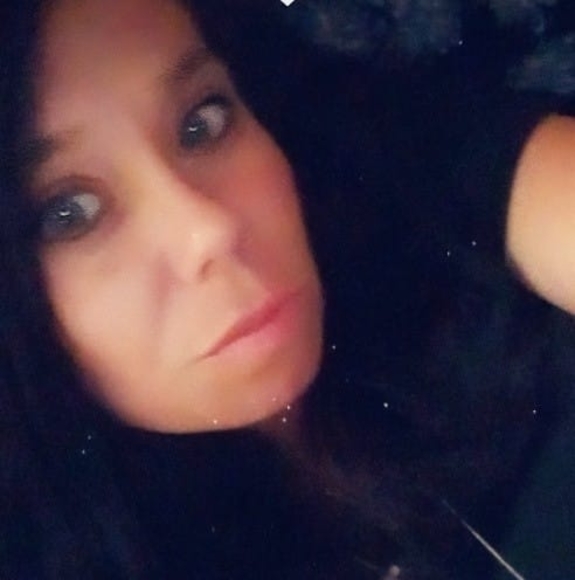 Profile Picture of Suzanne Mclaurin (@suzannemclaurin) on Poshmark