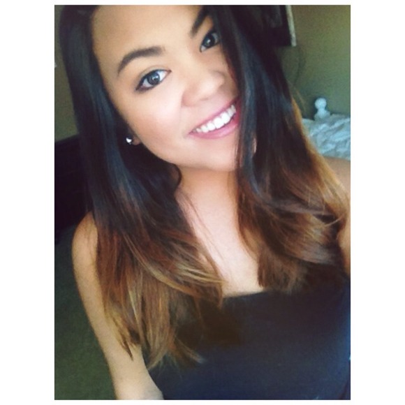 Profile Picture of Jaz Tojong (@jacinthjoy) on Poshmark
