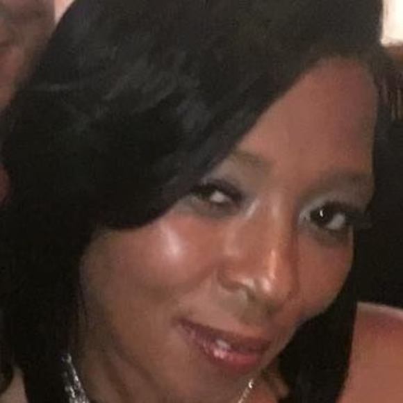 Profile Picture of Marshelle Rudd (@shelli3) on Poshmark