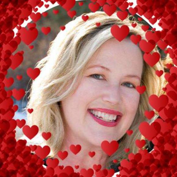 Profile Picture of Lisa Rogers (@yogagal40) on Poshmark