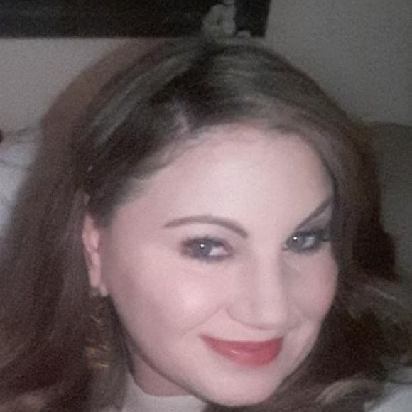 Profile Picture of Jennifer Rollinger (@jrollinger) on Poshmark
