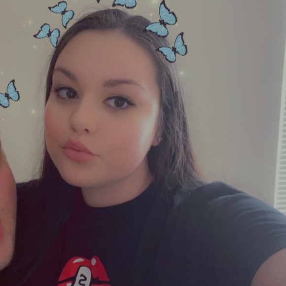 Profile Picture of Kelsey Modlin (@nickthompson641) on Poshmark