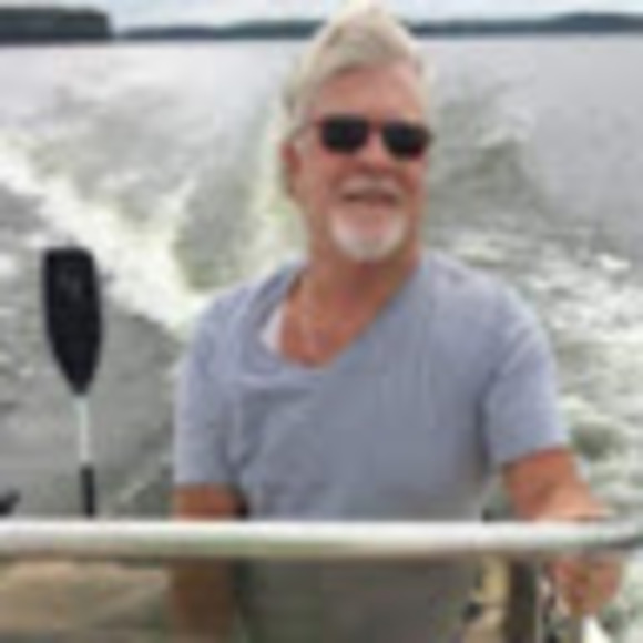Profile Picture of Mark Schlickman (@mschlick994) on Poshmark