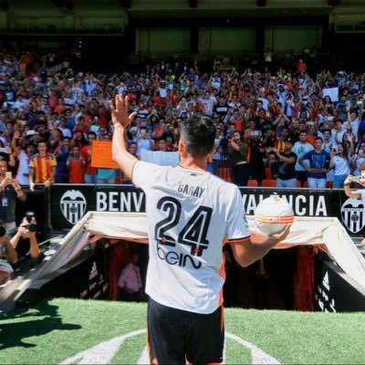 Profile Picture of Ezequiel Garay (@Garay_24) on Twitter