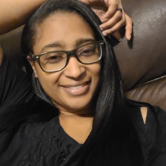 Profile Picture of Brittany Simms (@simmsb1) on Poshmark