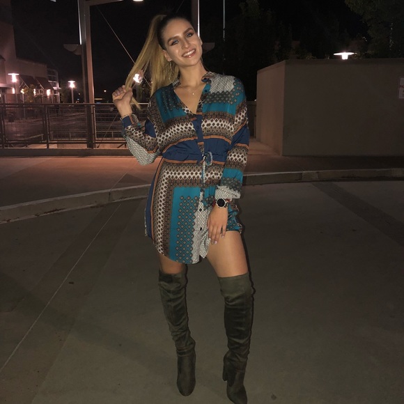Profile Picture of Vanessa Rosas (@vrosasss) on Poshmark