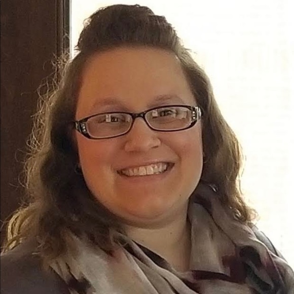 Profile Picture of Kailey Bartrum (@gdcrystals2018) on Poshmark