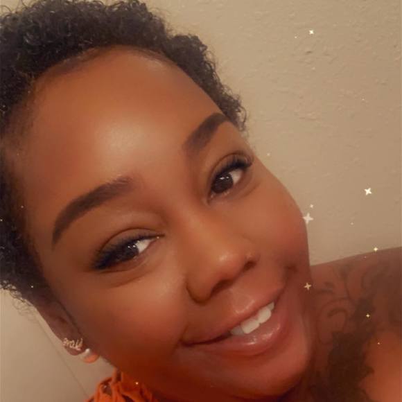 Profile Picture of Sparkle Sparkman (@mssparkman) on Poshmark
