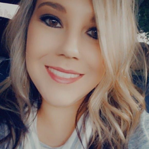 Profile Picture of Meagan Roberts (@meaganroberts21) on Poshmark