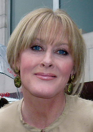 Profile Picture of Sarah Lancashireon Wikipedia