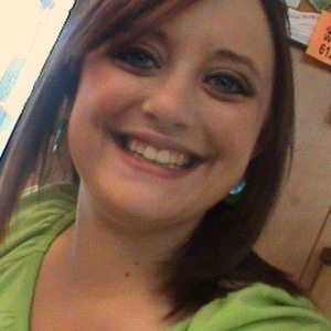 Profile Picture of Elyse Hudson (@blueydbl0nd) on Myspace