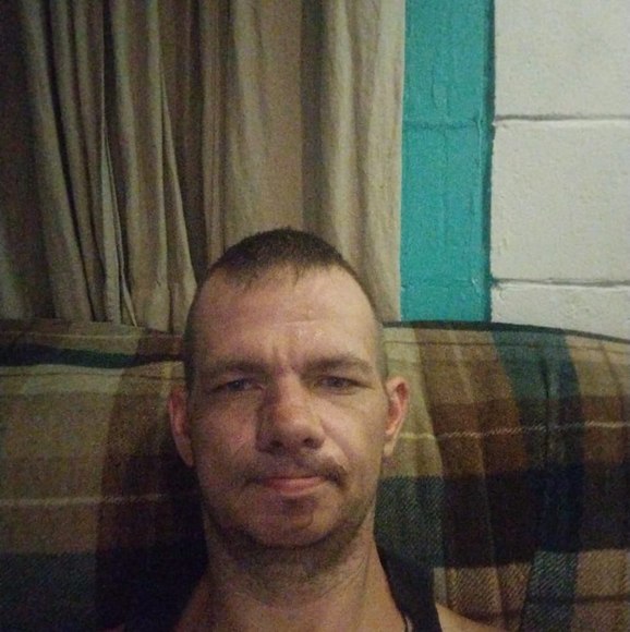 Profile Picture of Thomas Hoiseth (@thomas_hoiseth) on Poshmark