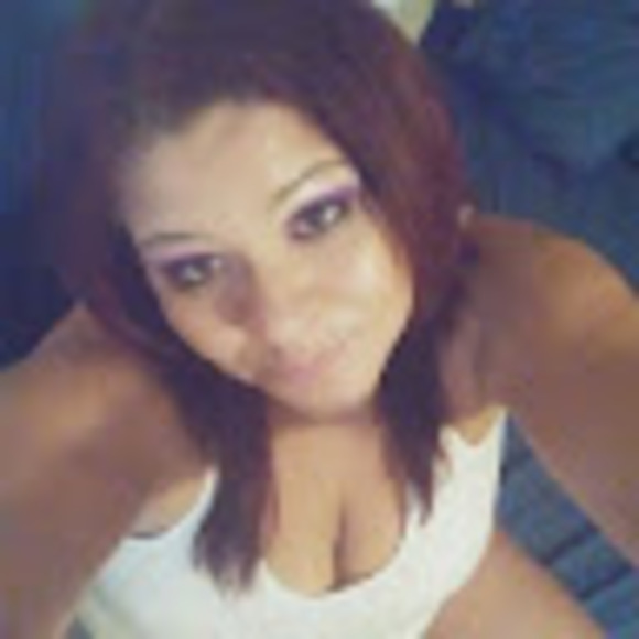 Profile Picture of Jessica Almquist (@lyiahnorwood) on Poshmark