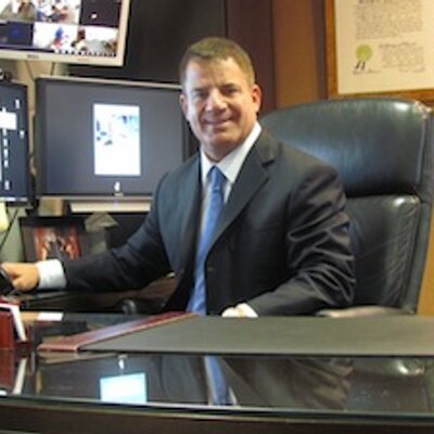 Profile Picture of Michael S. Lamonsoff (@MLamonsoff) on Twitter
