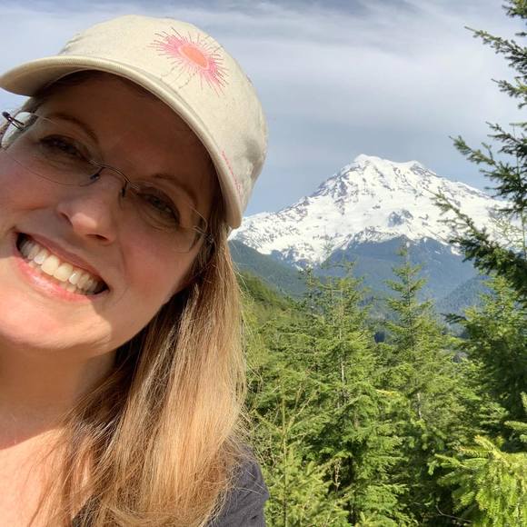 Profile Picture of Jennifer Yegge-terry (@yeggeterry) on Poshmark