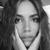 Profile Picture of   WHITE SHIRT DIFFERENT LOOKS... (@carlapnunez) on Tiktok