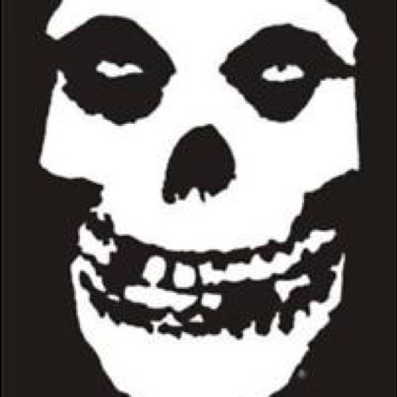 Profile Picture of Shane Solander (@getbent840) on Poshmark