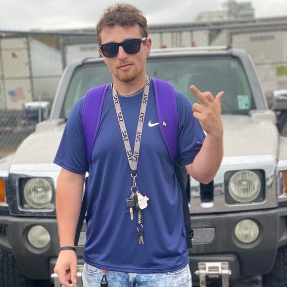 Profile Picture of Zach Lafleur (@baller_alert96) on Poshmark