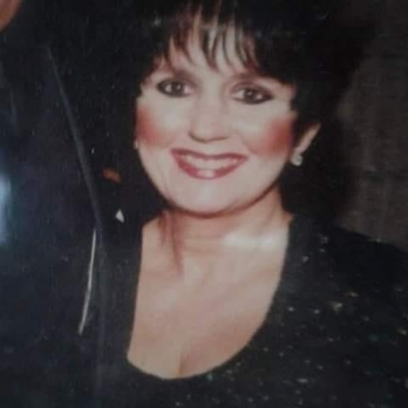 Profile Picture of Linda Roberson (@lindaroberson) on Poshmark