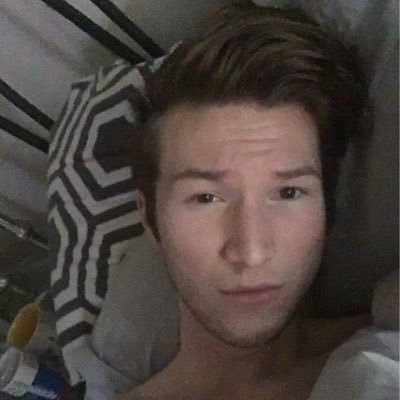 Profile Picture of Jacob Compton (@Comptycakes7) on Twitter