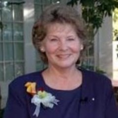 Profile Picture of Sharon Albritton (@aweddingministe) on Twitter